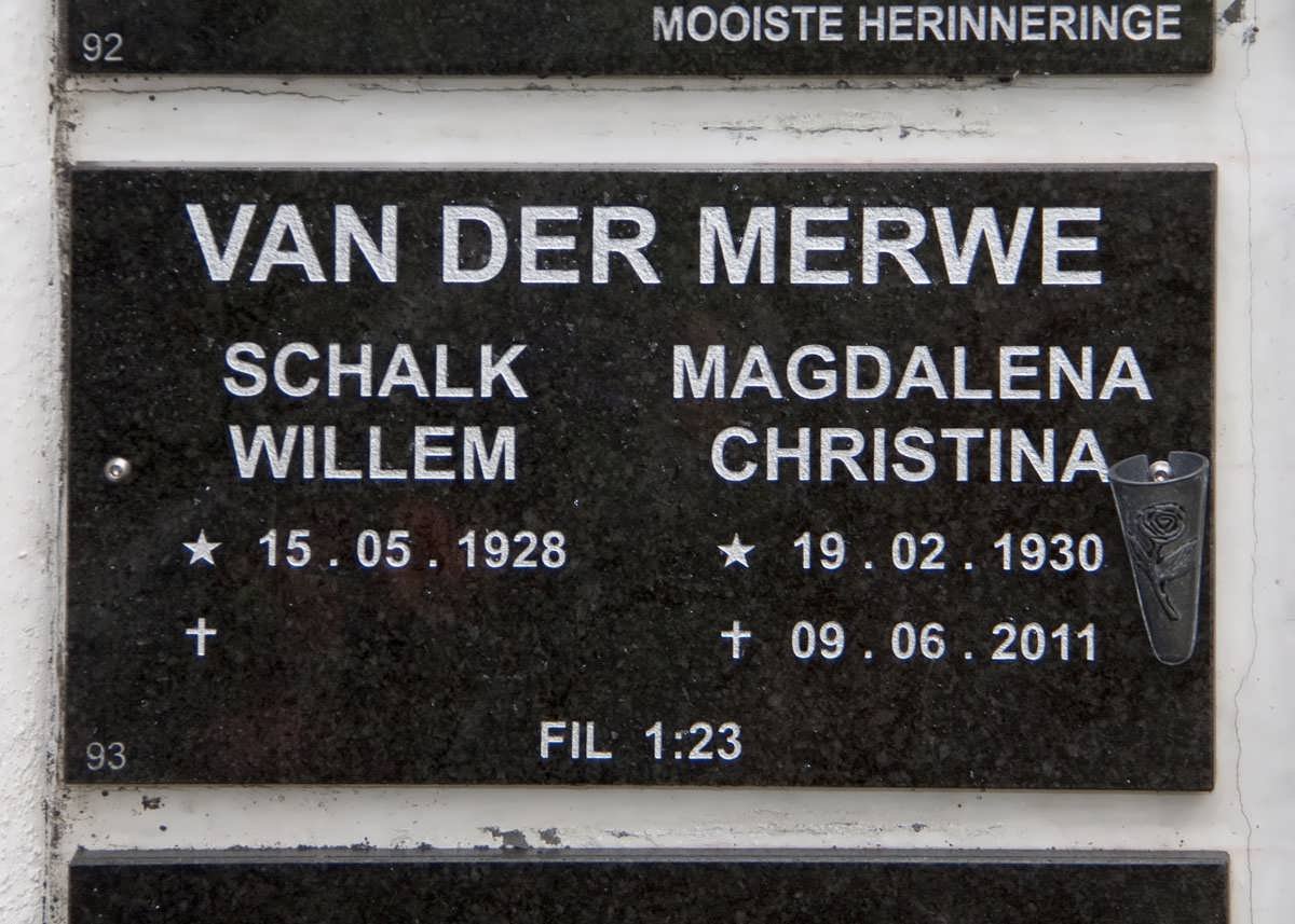 MERWE Schalk Willem, van der 1928- &amp; Magdalena Christina 1930-2011