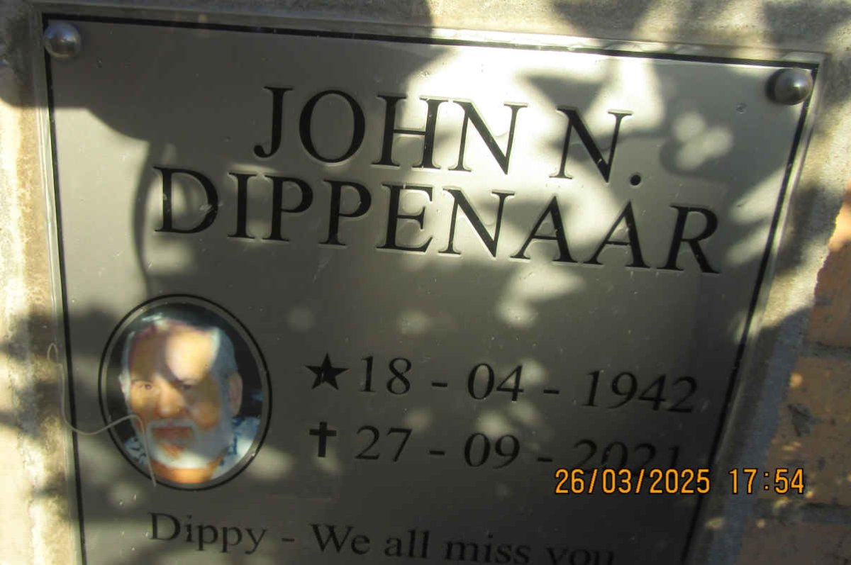 DIPPENAAR John N. 1942-2021