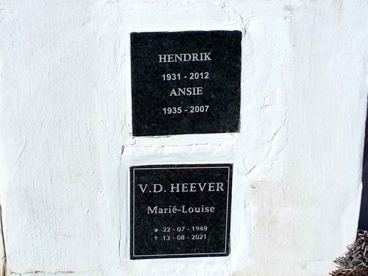 HEEVER Marié-Louise, v.d. 1949-2021