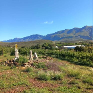 Western Cape, SWELLENDAM district, Jan Harmans Gat 179_1, Jan Harmsgat, farm cemetery