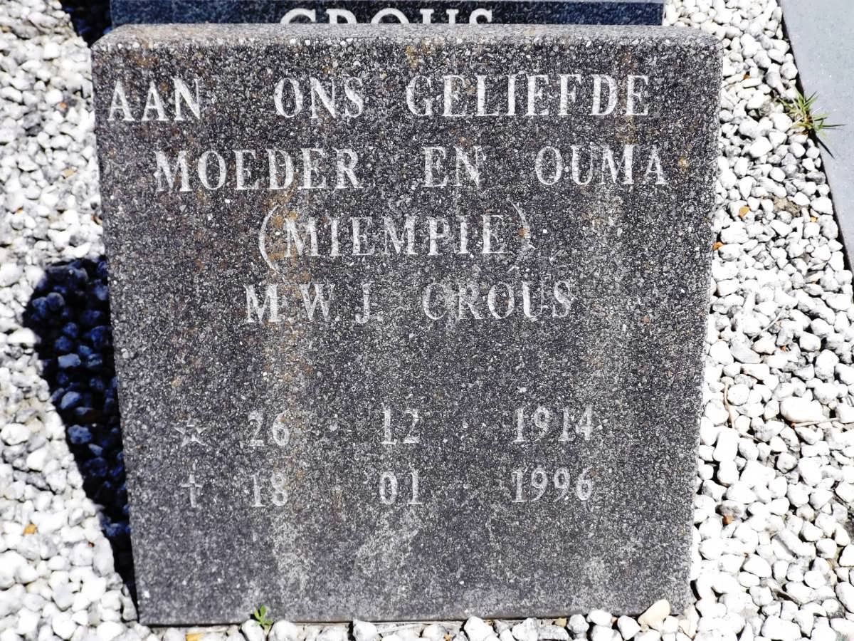 CROUS M.W.J. 1914-1996