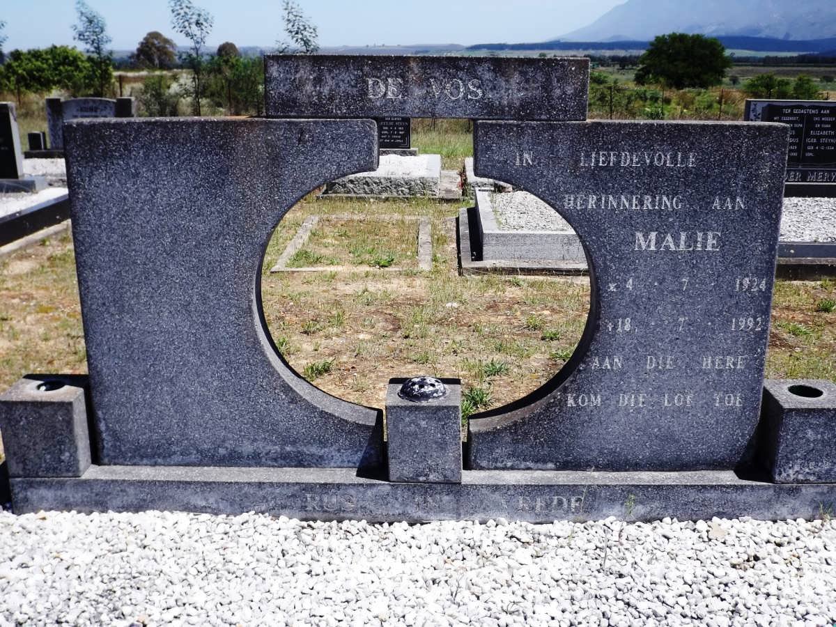 VOS Malie, de 1924-1992