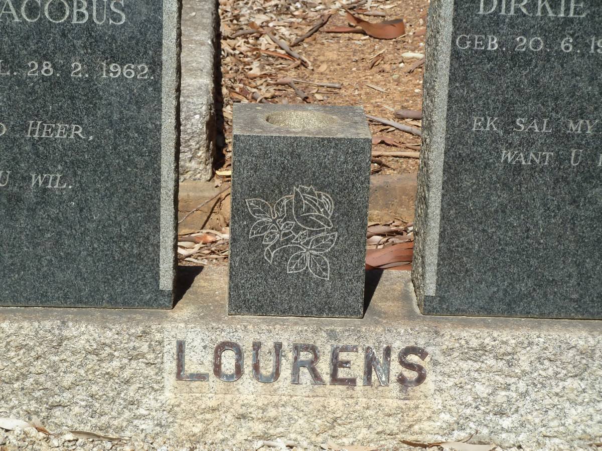 LOURENS GRAVE