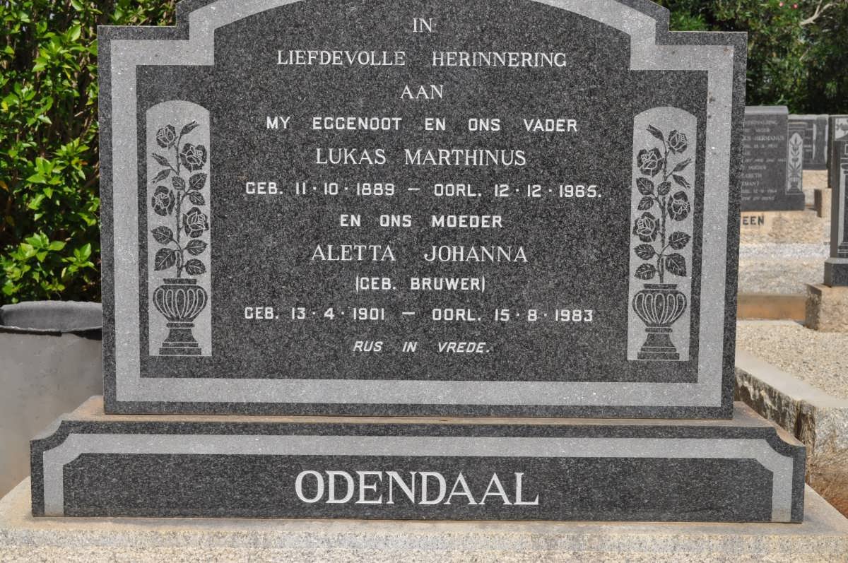 ODENDAAL Lukas Marthinus 1889-1965 &amp; Aletta Johanna BRUWER 1901-1983