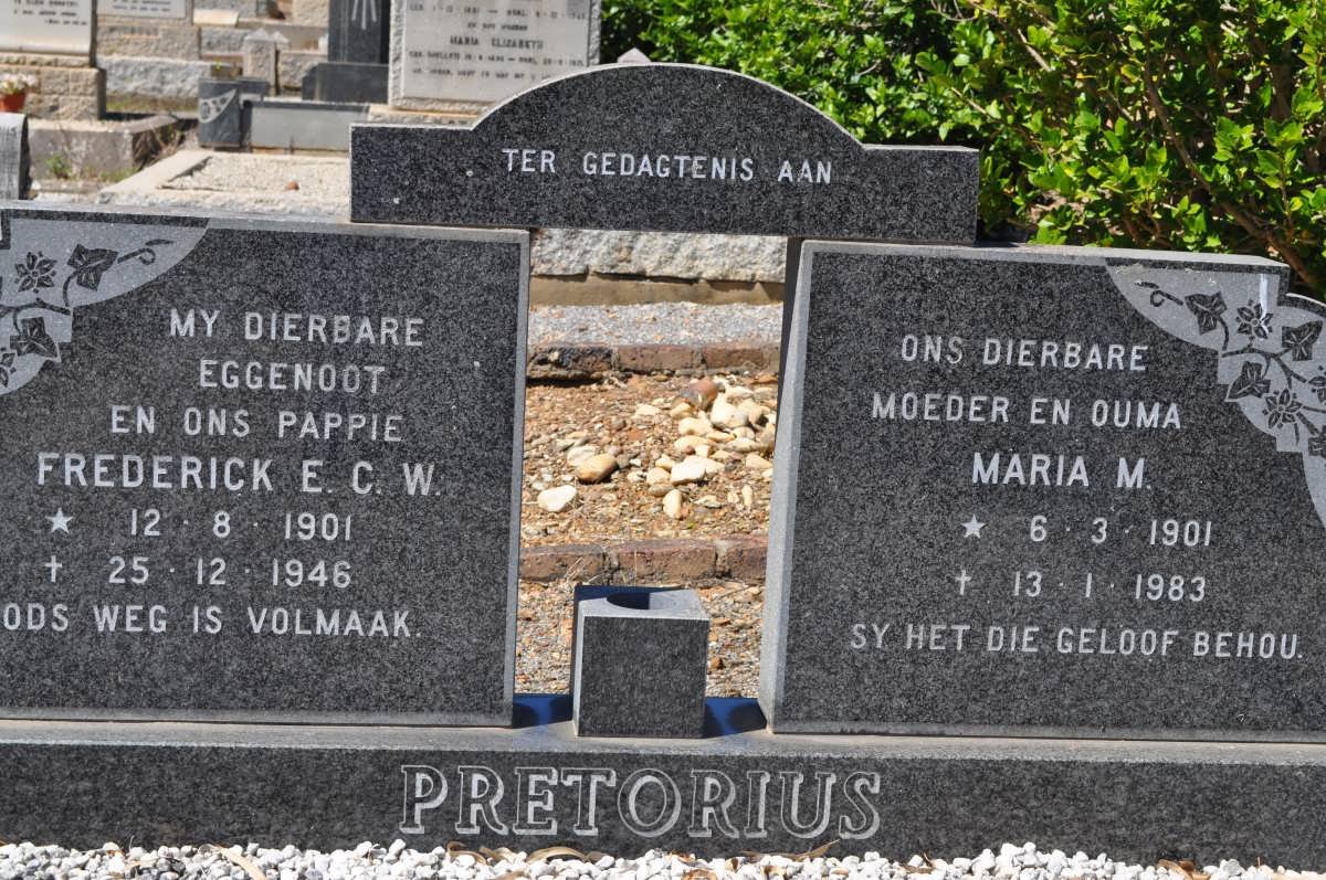 PRETORIUS Frederick E.C.W. 1901-1946 &amp; Maria M. 1901-1983