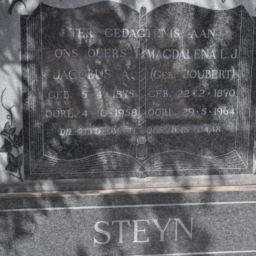 STEYN Jacobus A. 1875-1958 &amp; Magdalena L.J. JOUBERT 1870-1964