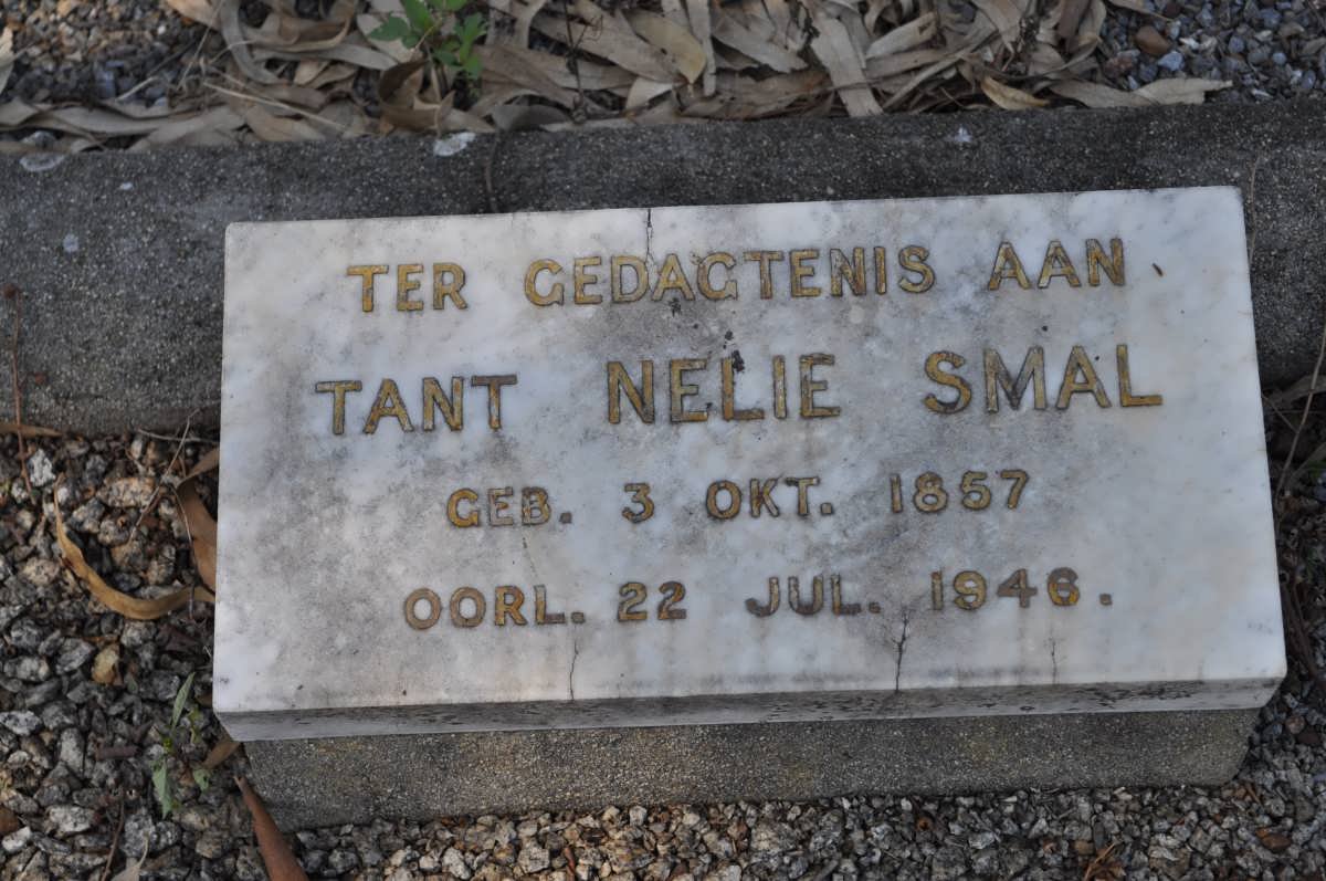 SMAL Nelie 1857-1946