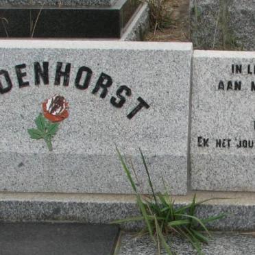 BADENHORST Sarah 1956-2000