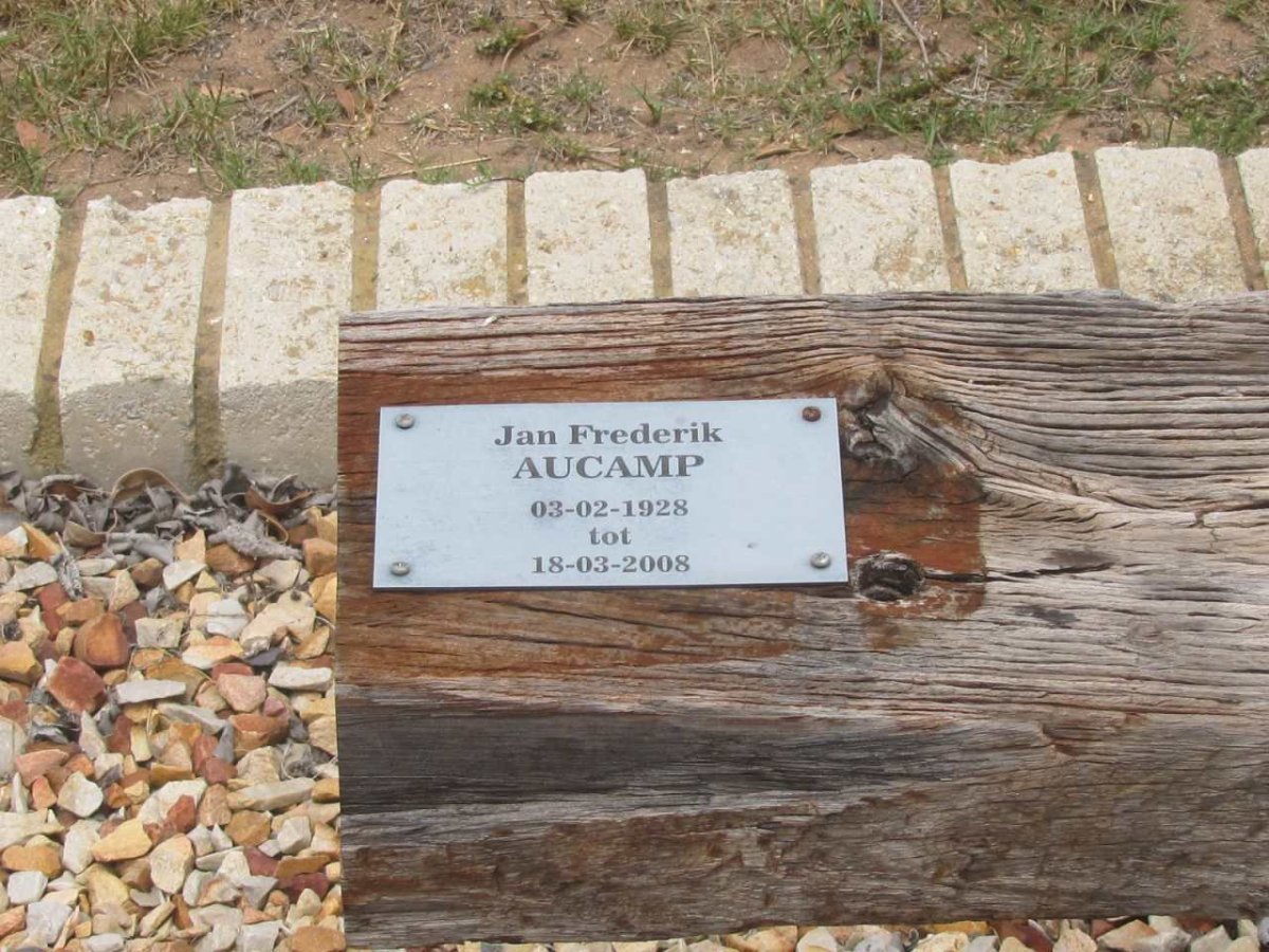 AUCAMP Jan Fredrik 1928-2008