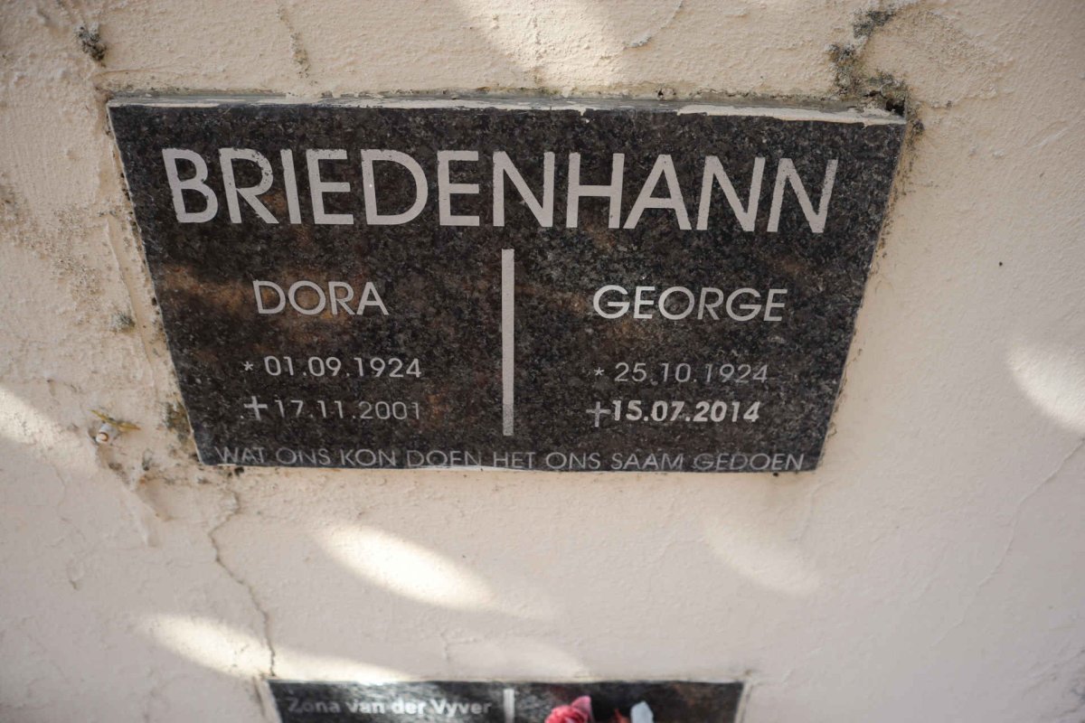 BRIEDENHANN George 1924-2014 & Dora 1924-2001