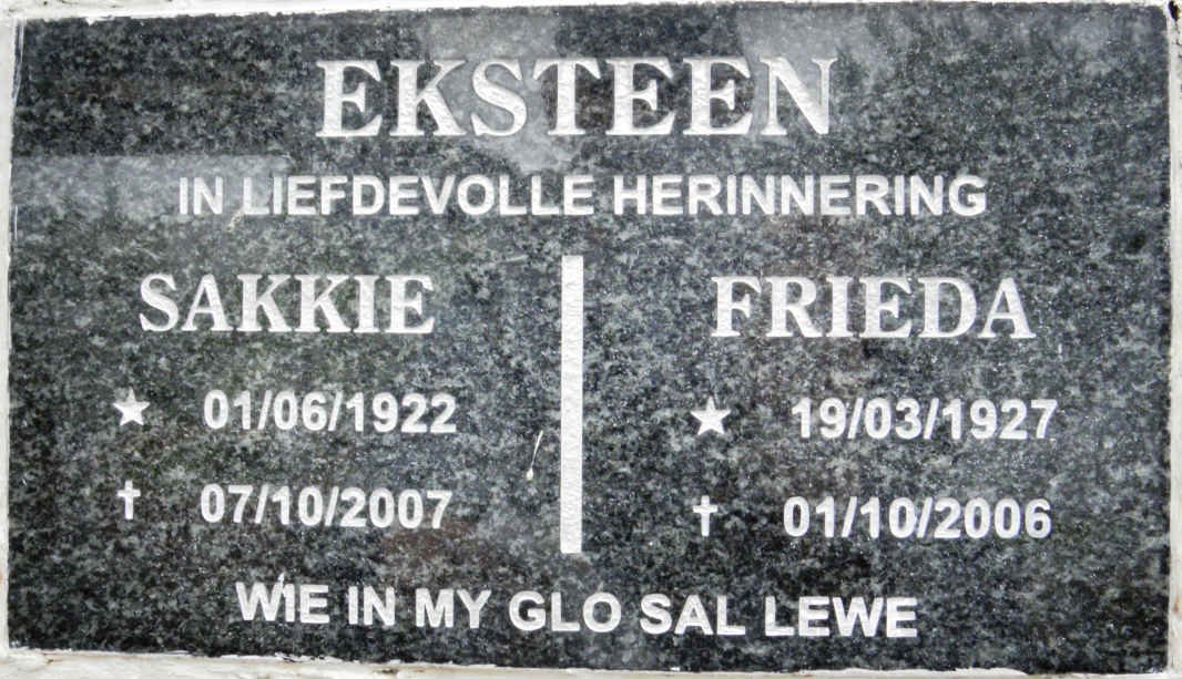 EKSTEEN Sakkie 1922-2007 &amp; Frieda 1927-2006