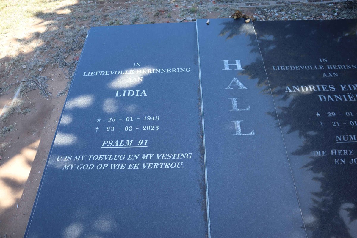 HALL Andries Edward Daniel 1949-2009 & Lidia 1948-2023_1