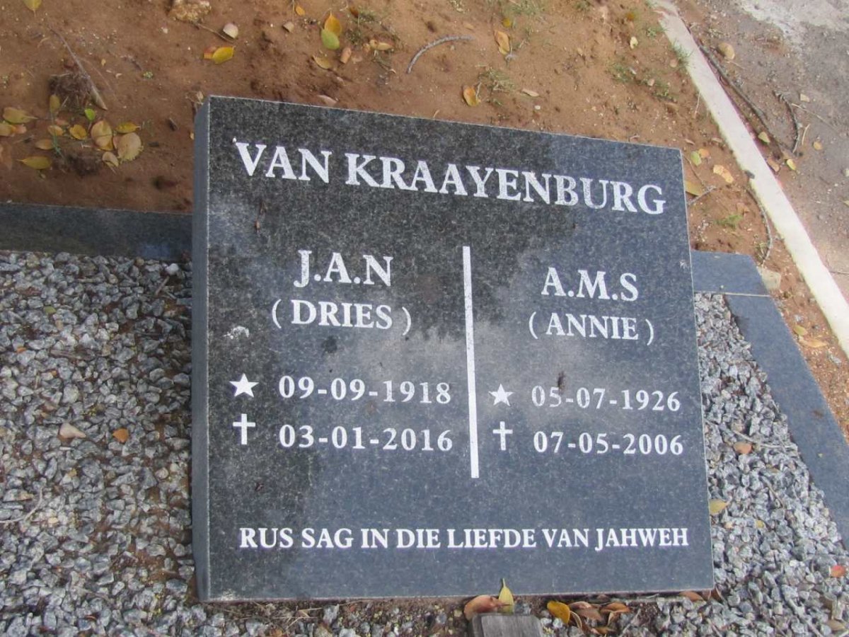 KRAAYENBURG Johannes Andries Nicolaas, van 1918-2016 & A.M.S. 1926-2006_1