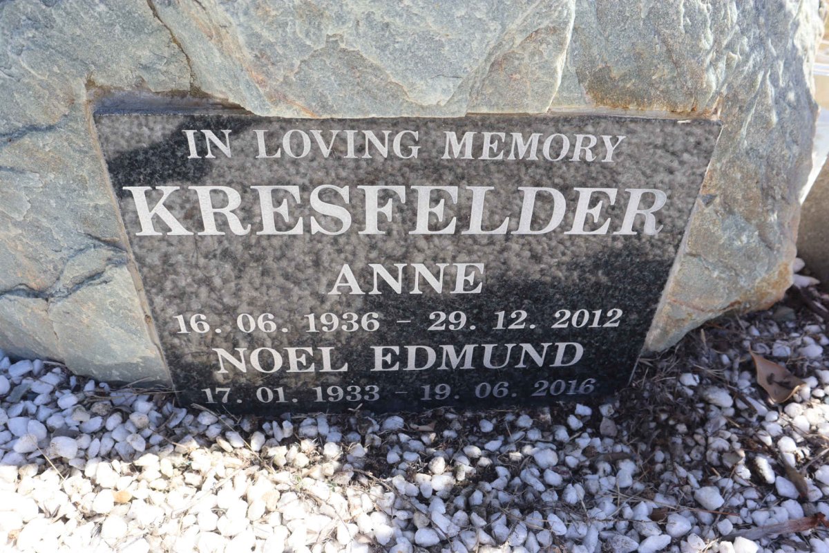 KRESFELDER Noel Edmund 1933-2016 & Anne 1936-2012