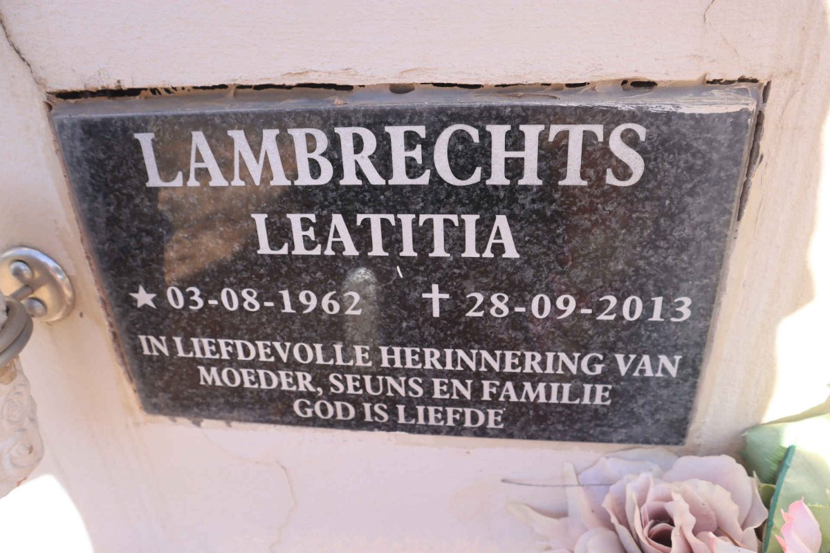 LAMBRECHTS Leatitia 1962-2013