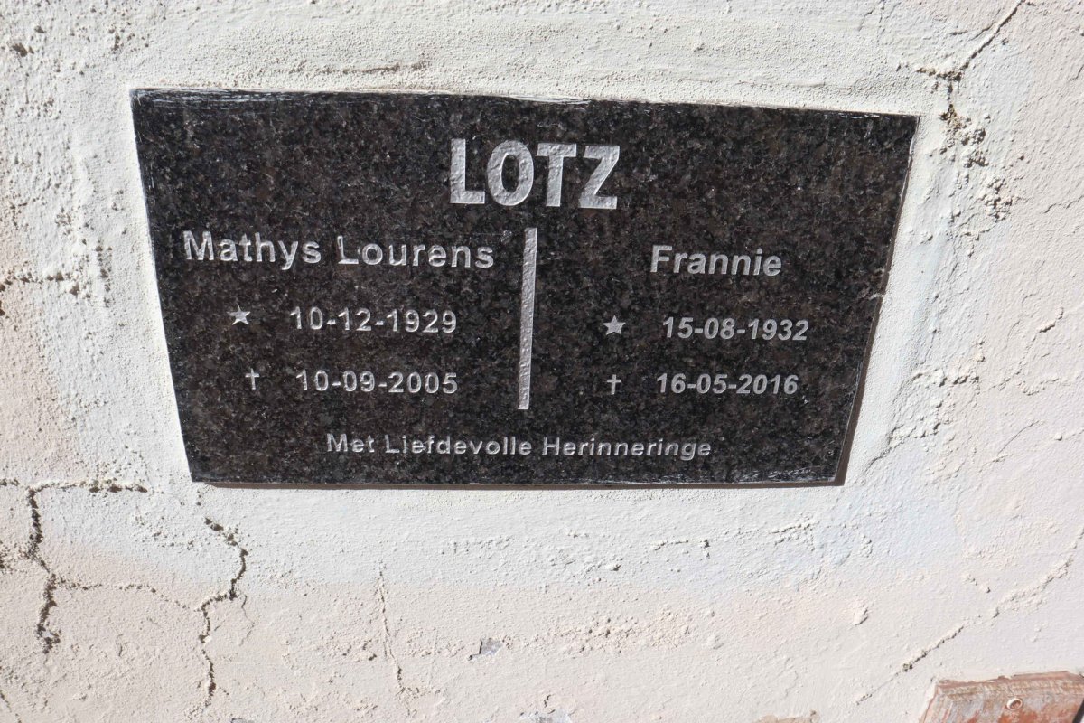 LOTZ Mathys Lourens 1929-2005 & Frannie 1932-2016