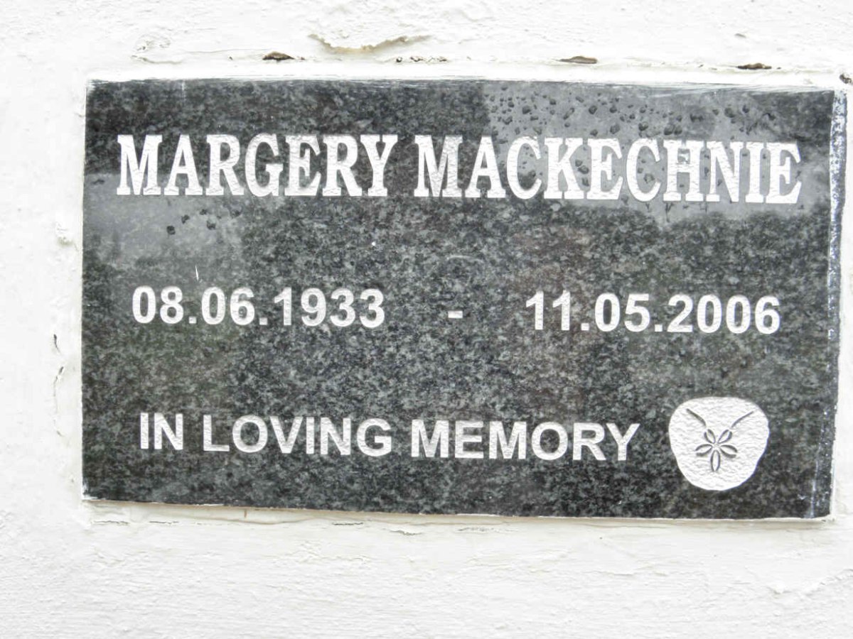 MACKECHNIE Margery 1933-2006