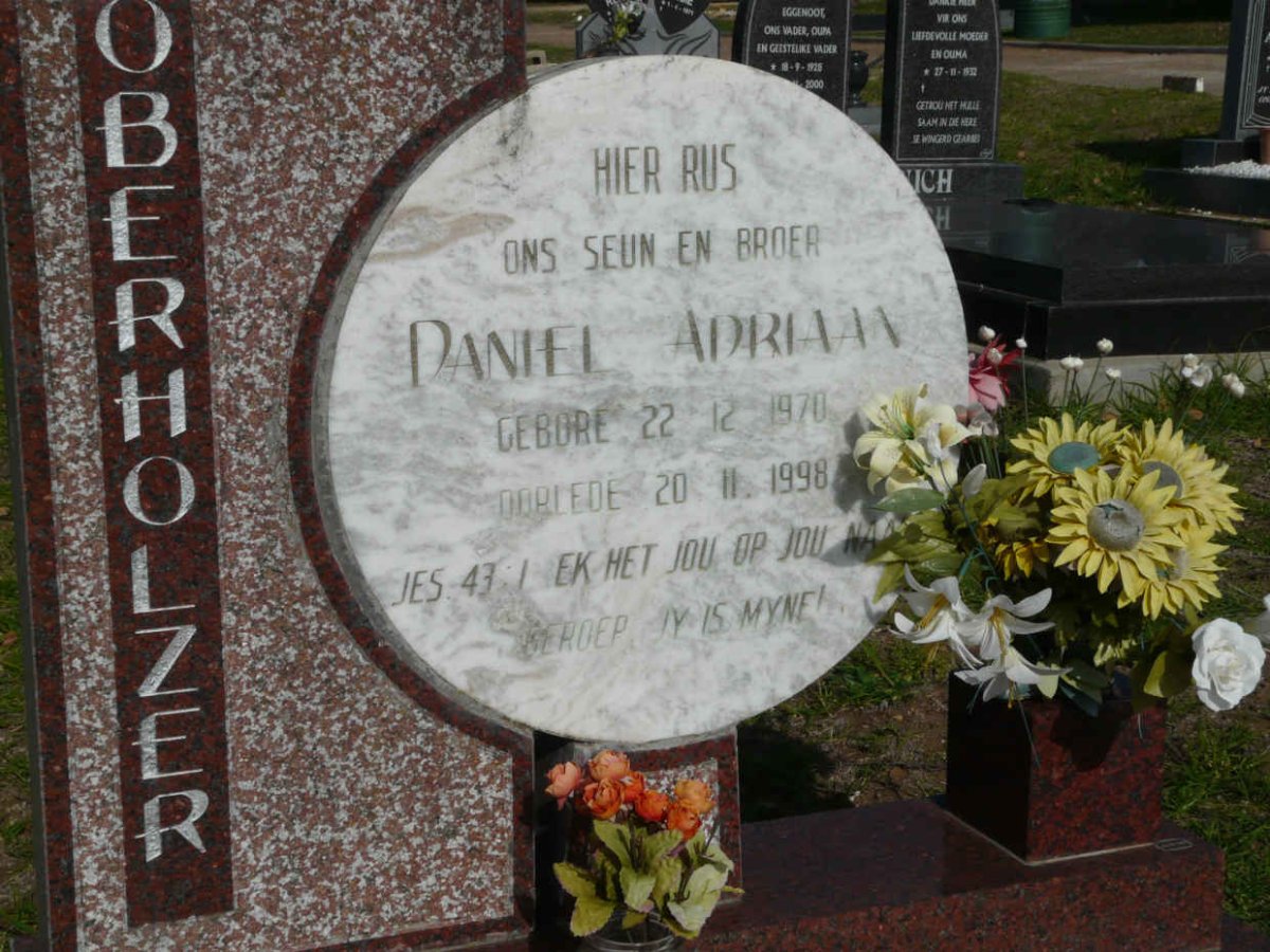 OBERHOLZER Schalk Jacobus 1944-2017 :: OBERHOLZER Daniel Adriaan 1970-1998 _2