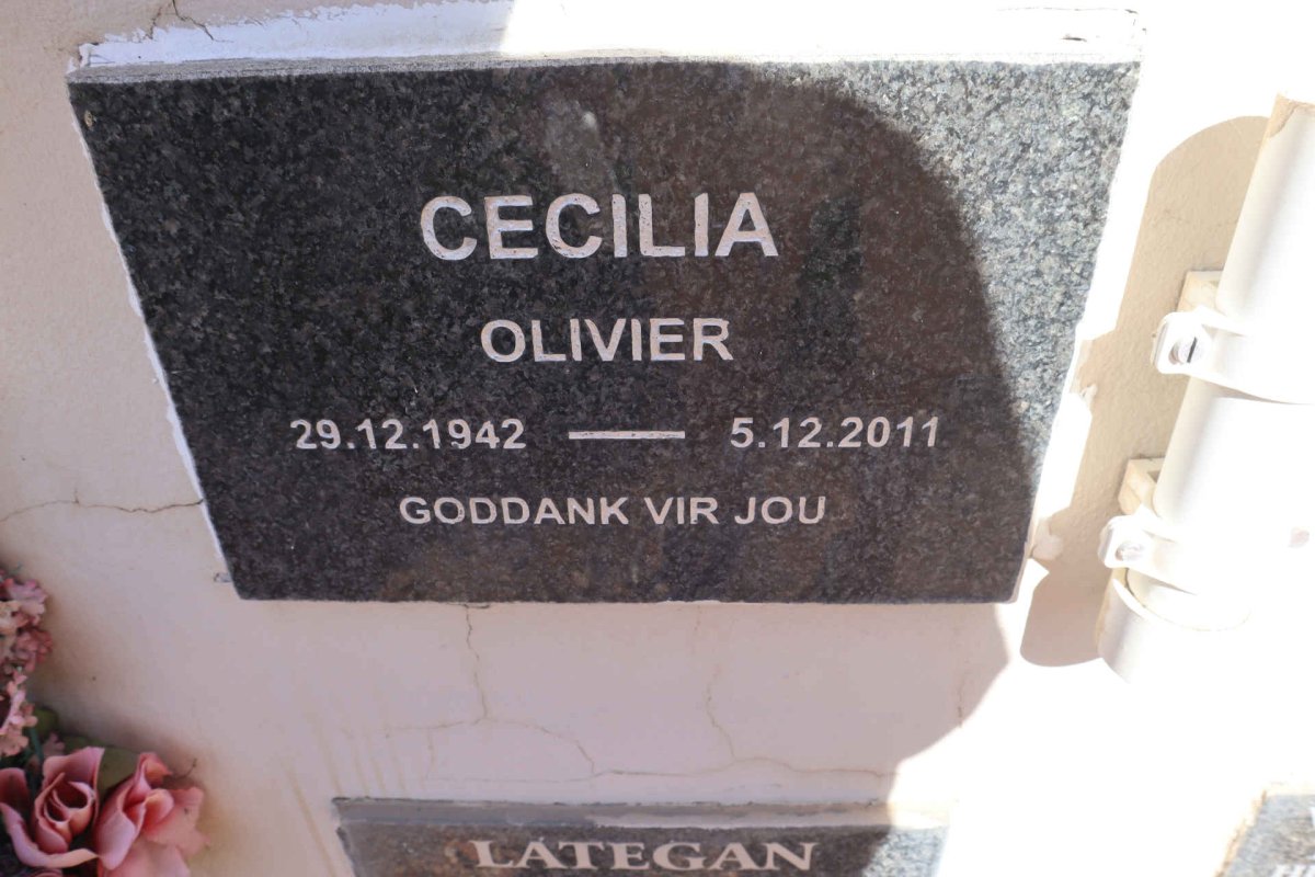 OLIVIER Cecilia 1942-2011