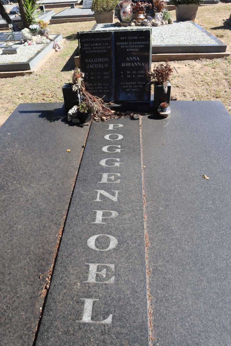 POGGENPOEL Salomon Jacobus 1920-2003 & Anna Johanna 1924-2016_1