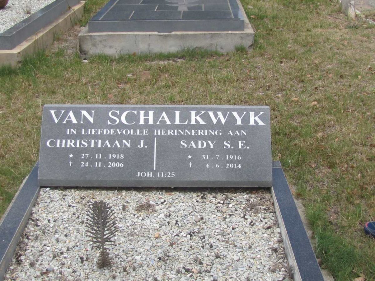 SCHALKWYK Christiaan J. 1918-2006 &amp; Sady S.E. 1916-2014