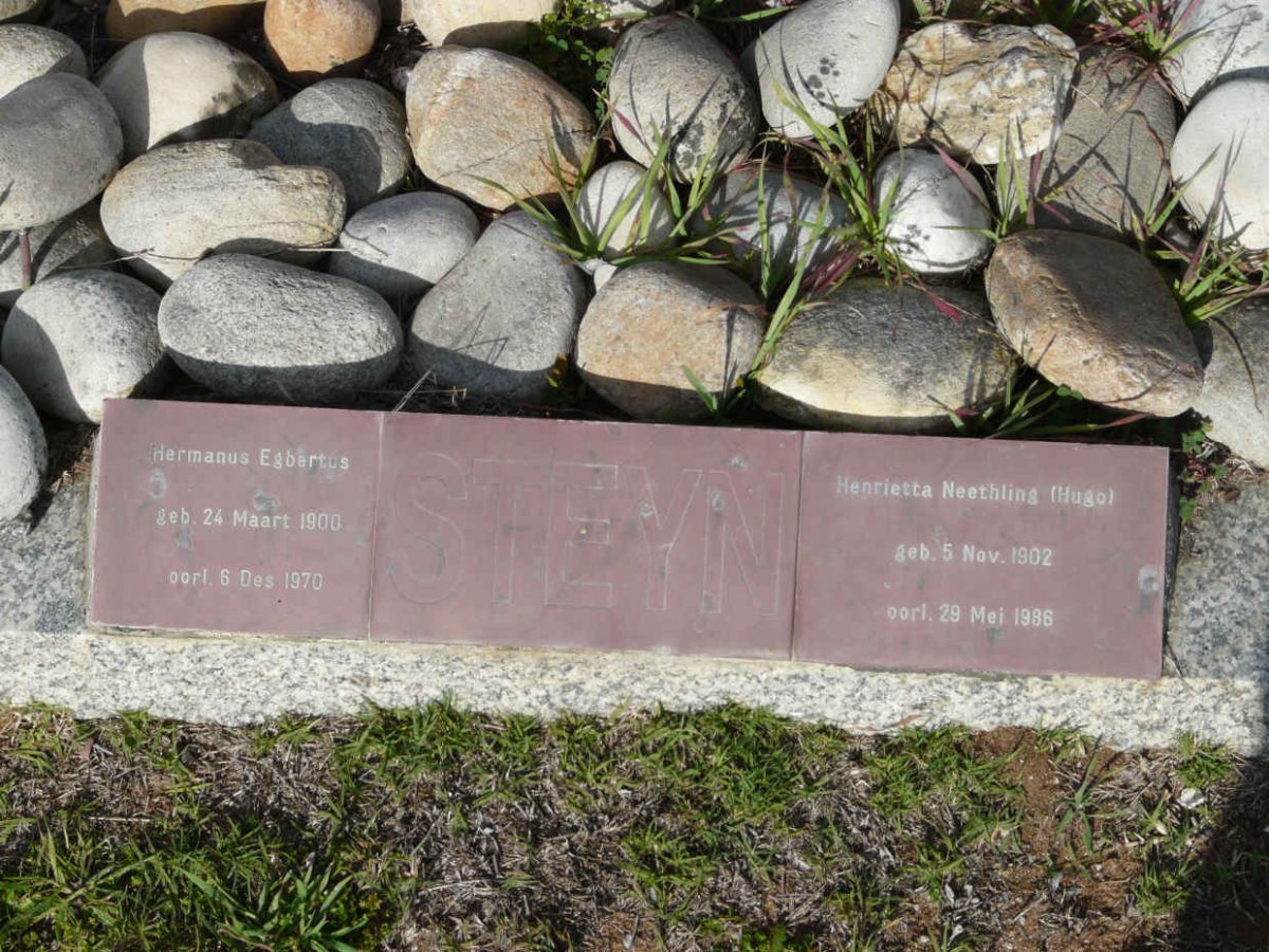 STEYN Hermanus Egbertus 1900-1970 &amp; Henrietta Neethling HUGO 1902-1986
