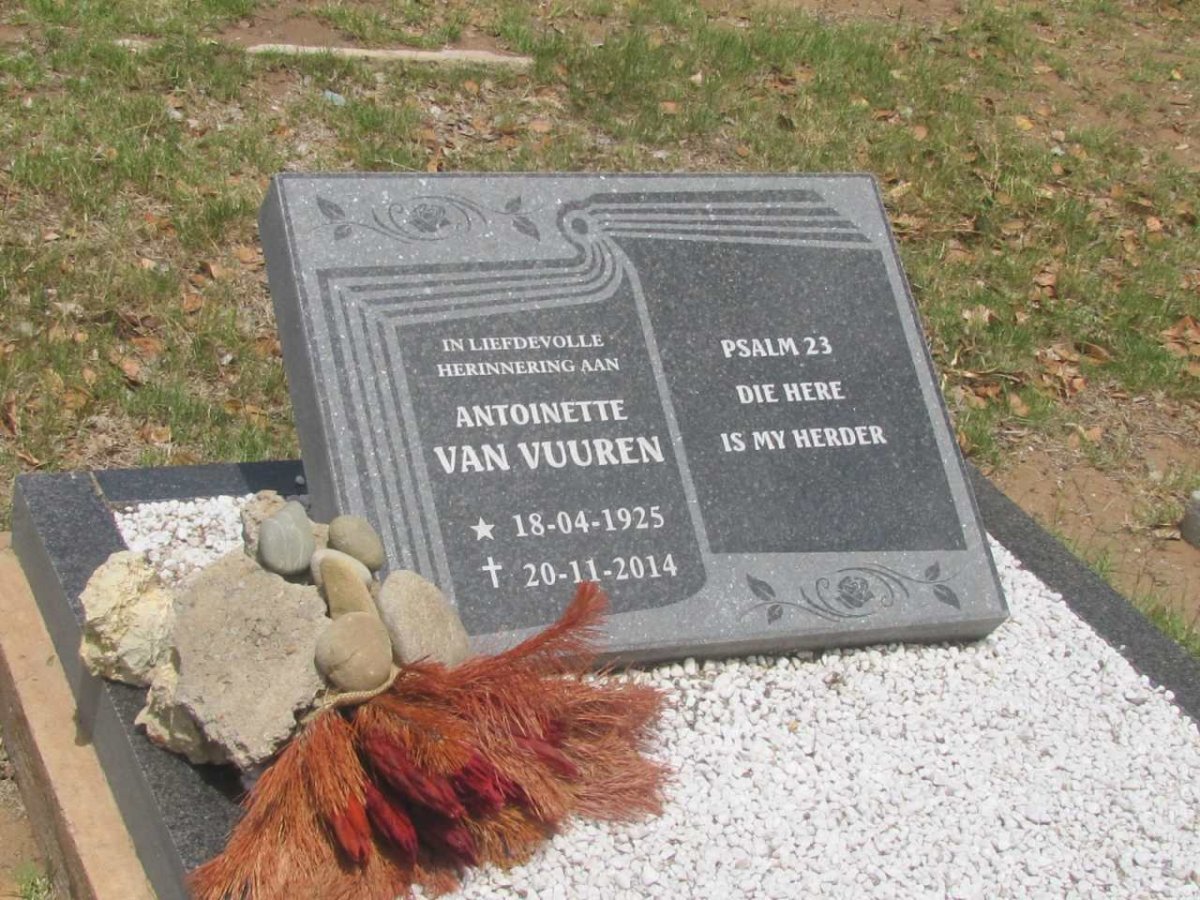 VUUREN Antoinette, van 1925-2014