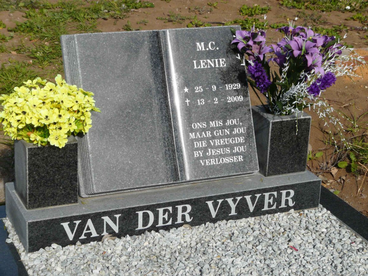 VYVER M.C., van der 1929-2009