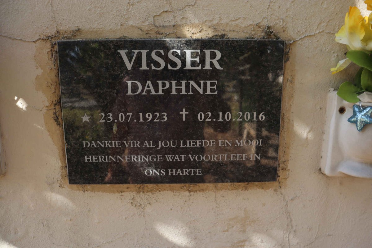 VISSER Daphne 1923-2016