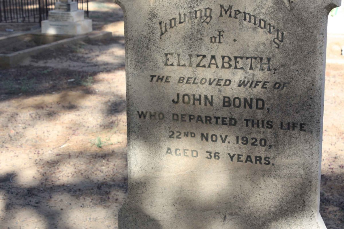 BOND Elizabeth -1920