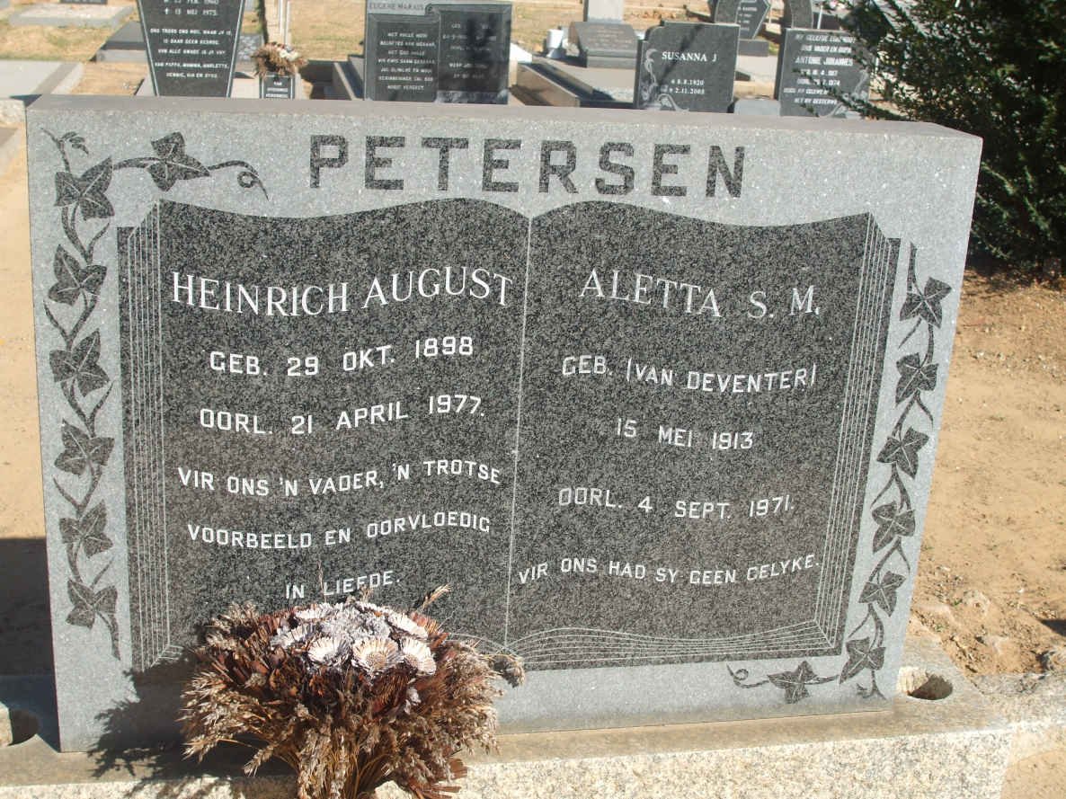 PETERSEN Heinrich August 1898-1977 &amp; Aletta S.M. VAN DEVENTER 1913-1971