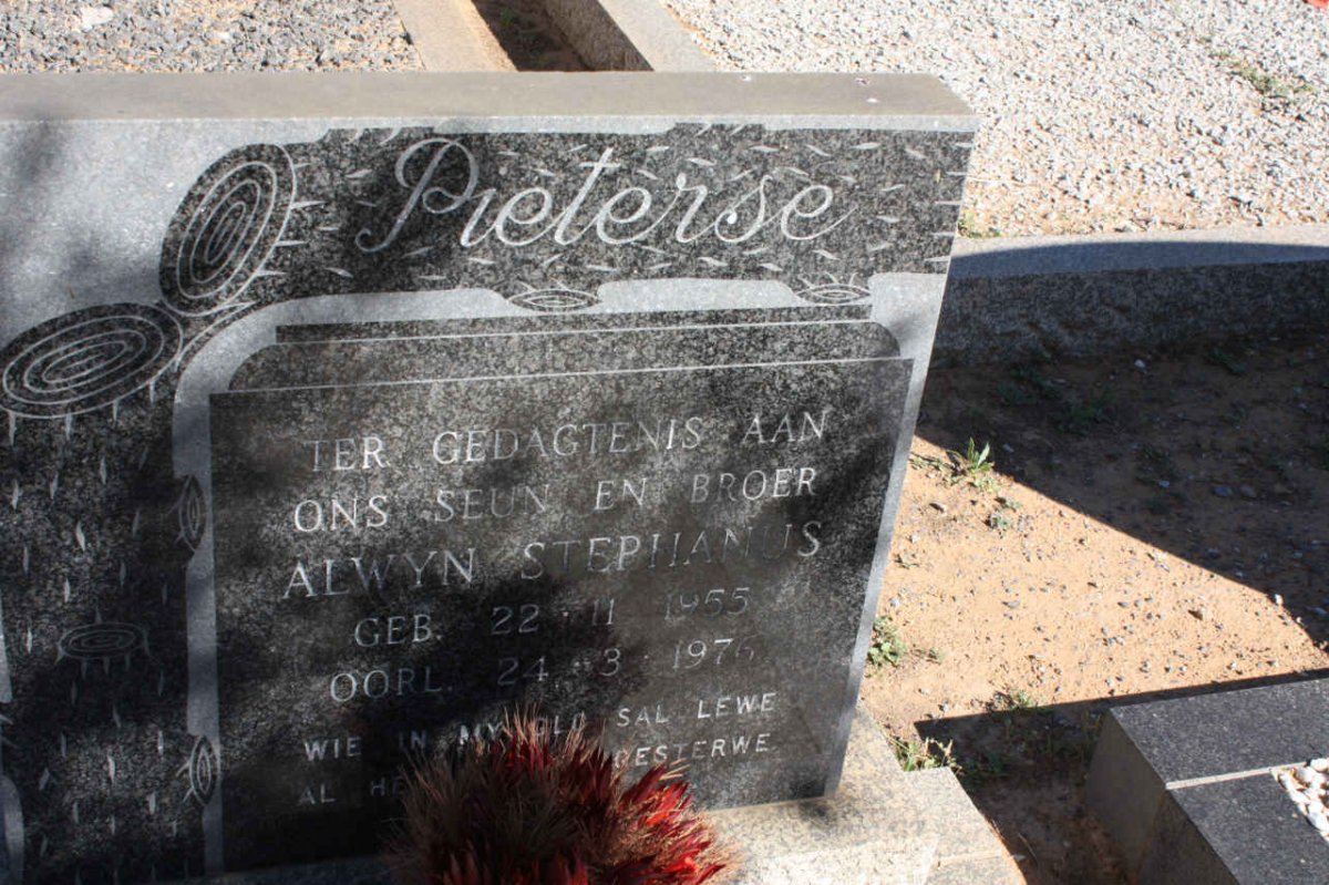 PIETERSE Alwyn Stephanus 1955-1976
