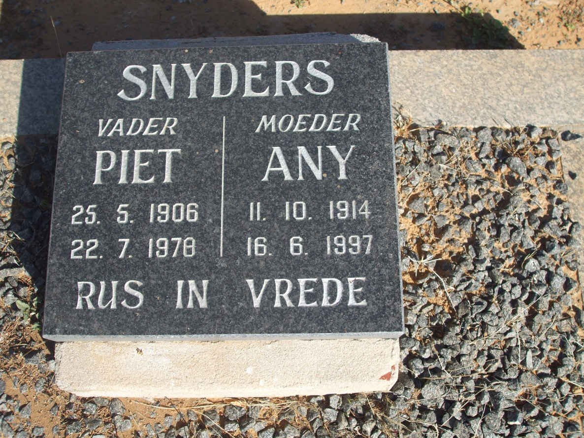 SNYDERS Piet 1906-1978 &amp; Any 1914-1997