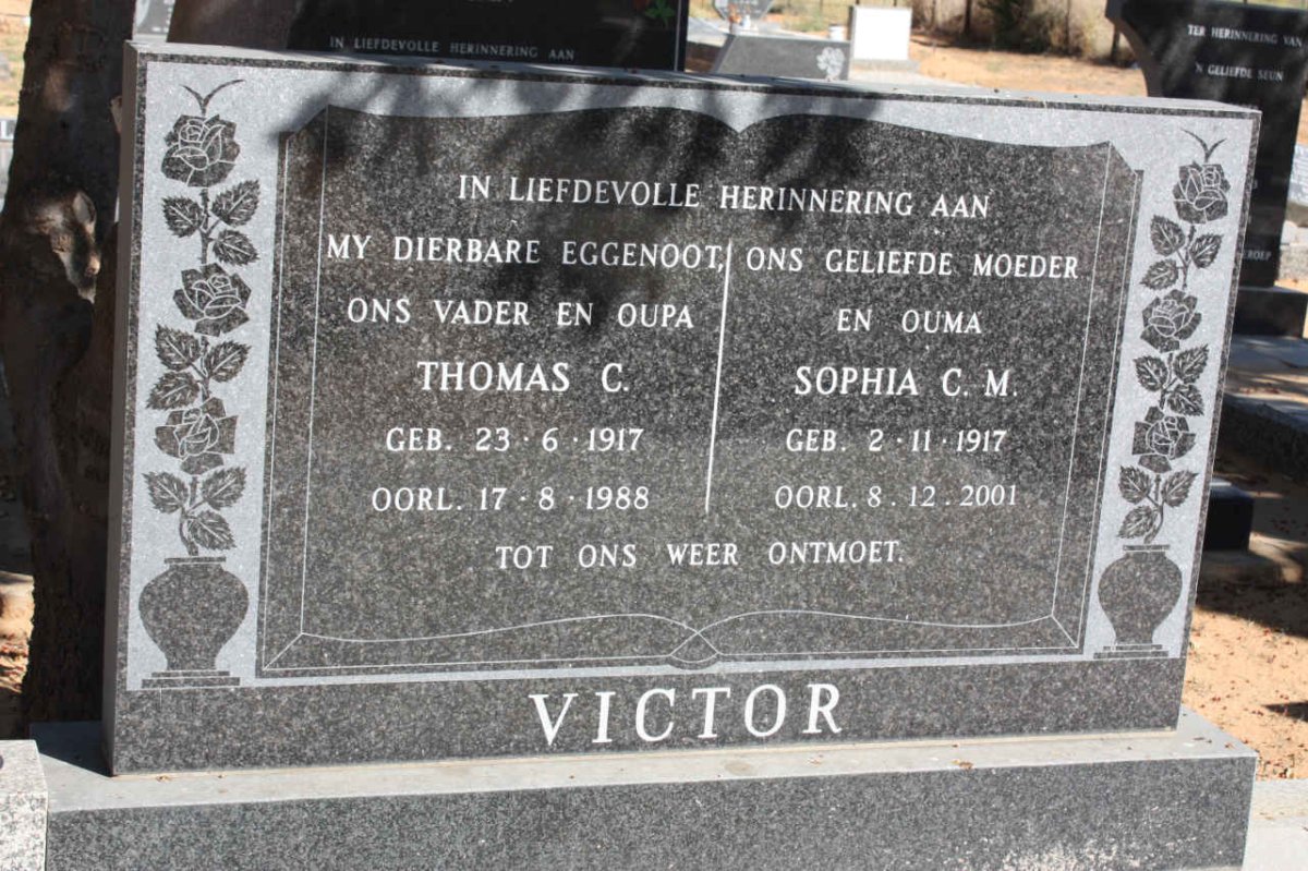 VICTOR Thomas C. 1917-1988 &amp; Sophia C.M. 1917-2001