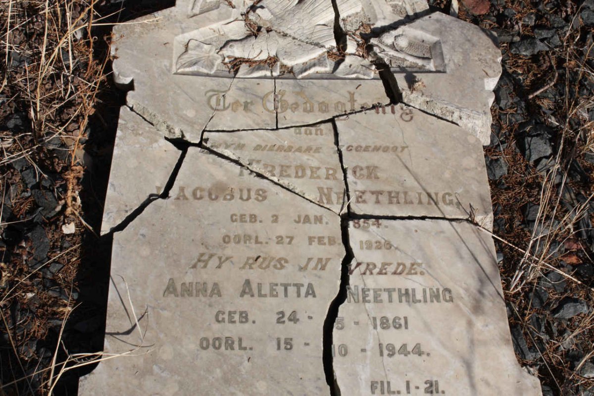 NEETHLING Frederick Jacobus 1854-1926 &amp; Anna Aletta 1861-1944