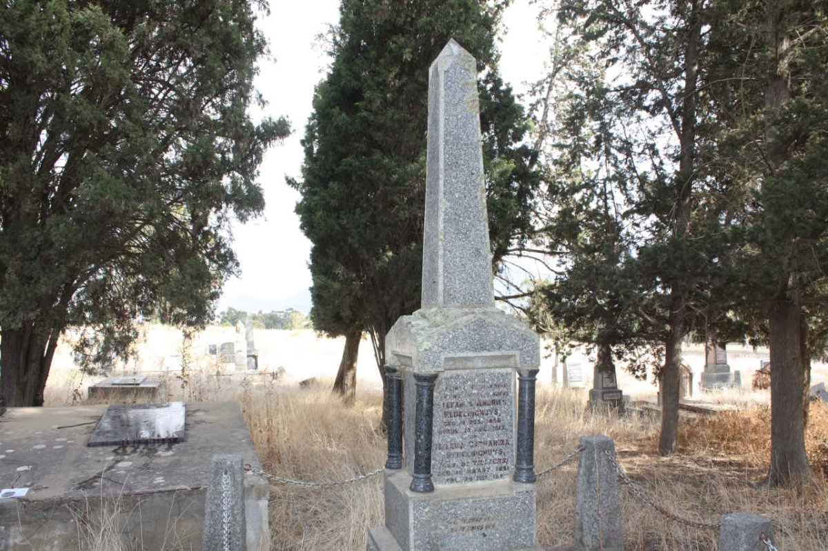 REDELINGHUYS Stefanus Andries 1856-1913 &amp; Helena Catharina DE VILLIERS 1861-1922