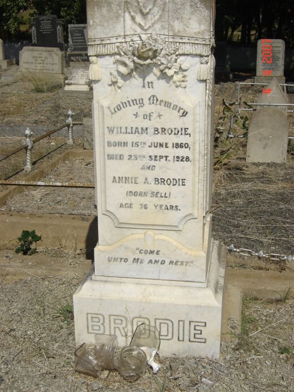 BRODIE William 1860-1928 &amp; Annie A. SELL