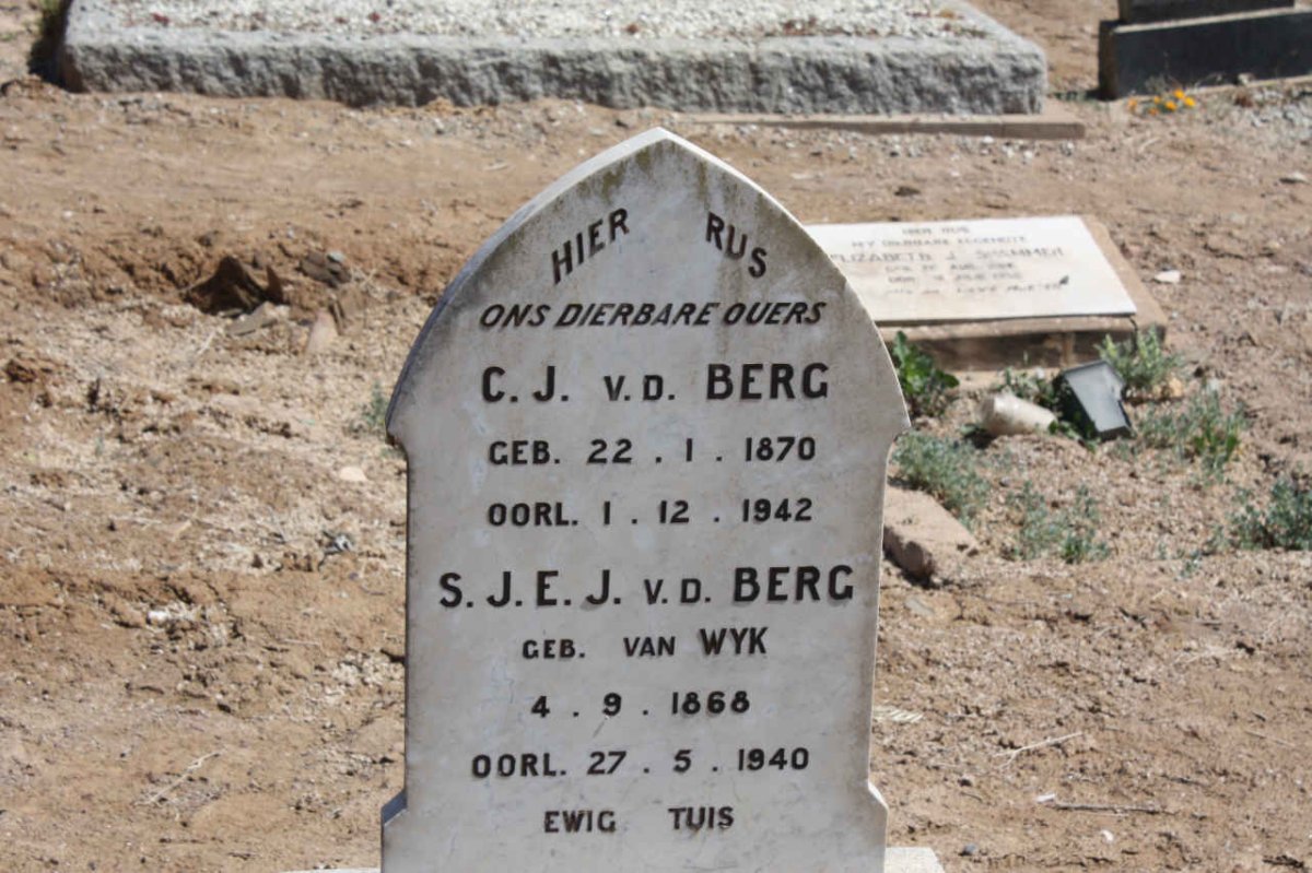 BERG C.J., v.d. 1870-1942 &amp; S.J.E.J. VAN WYK 1868-1940