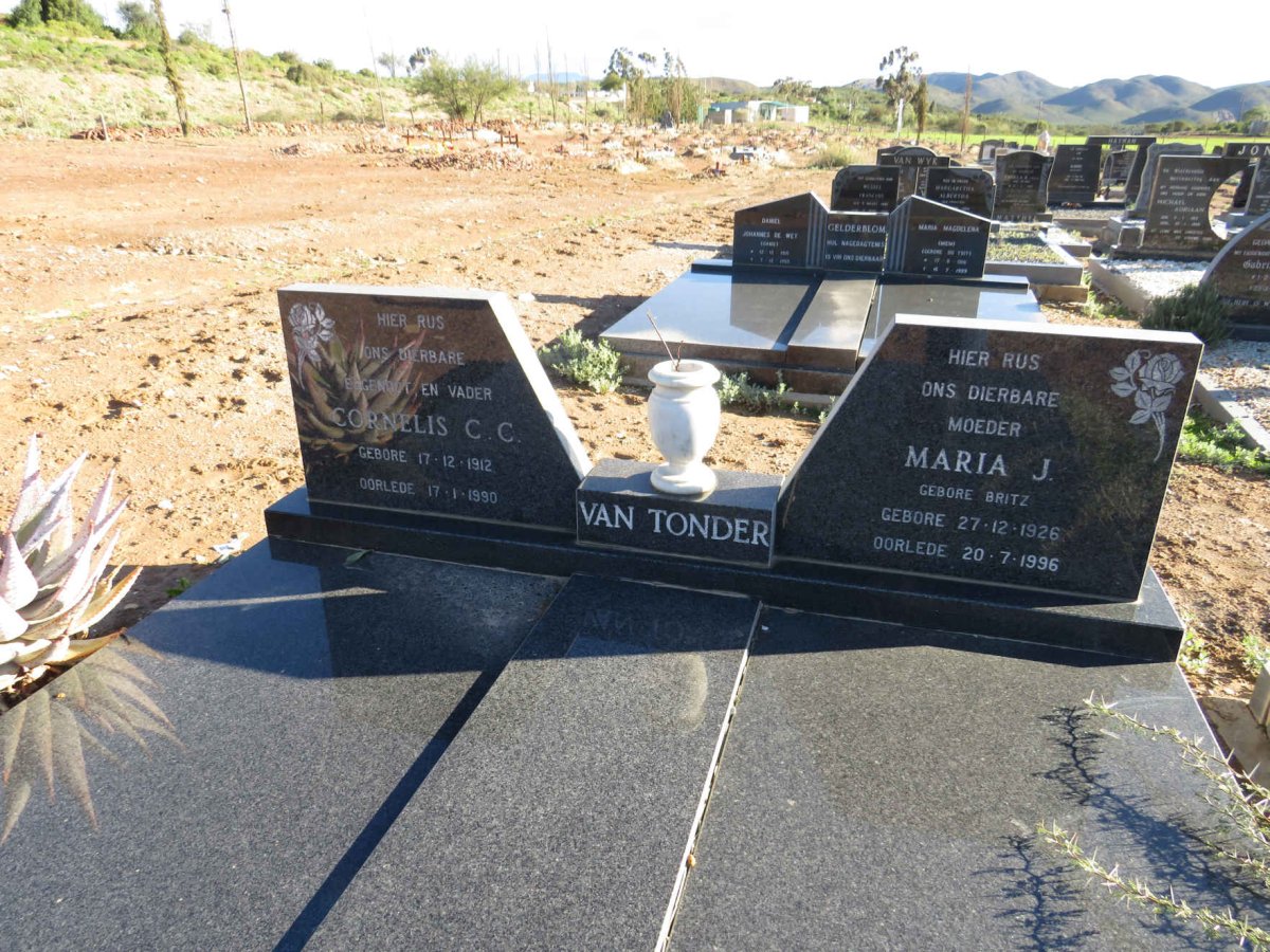 TONDER Cornelis C.C., van 1912-1990 & Maria J. BRITZ 1926-1996