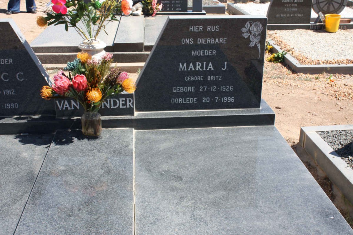 TONDER Maria J., van nee BRITZ 1926-1996