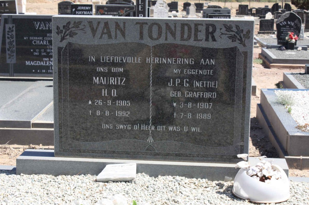 TONDER Mauritz H.O., van 1905-1992 &amp; J.P.G. CRAFFORD 1907-1989