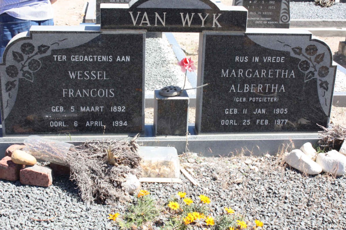 WYK Wessel Francois, van 1892-1994 &amp; Margaretha Albertha POTGIETER 1905-1977
