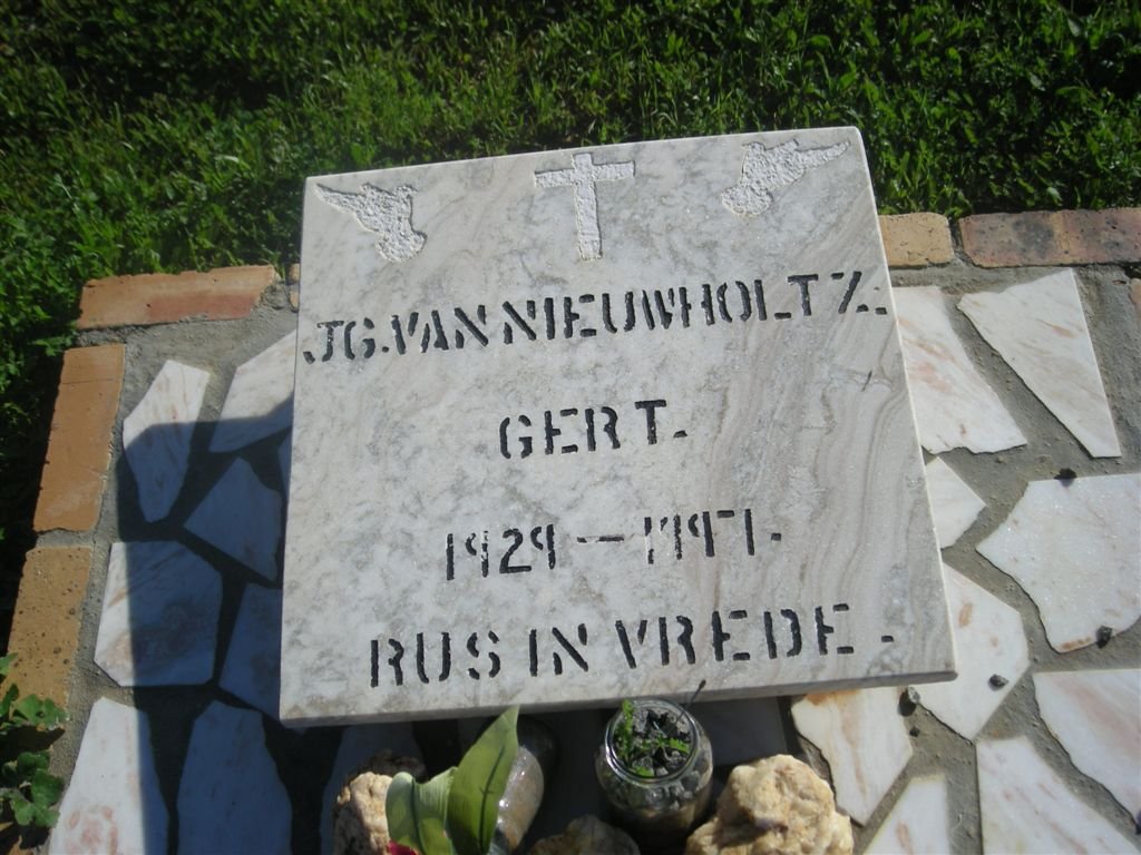 NIEUWHOLTZ J.G., van 1929-1997