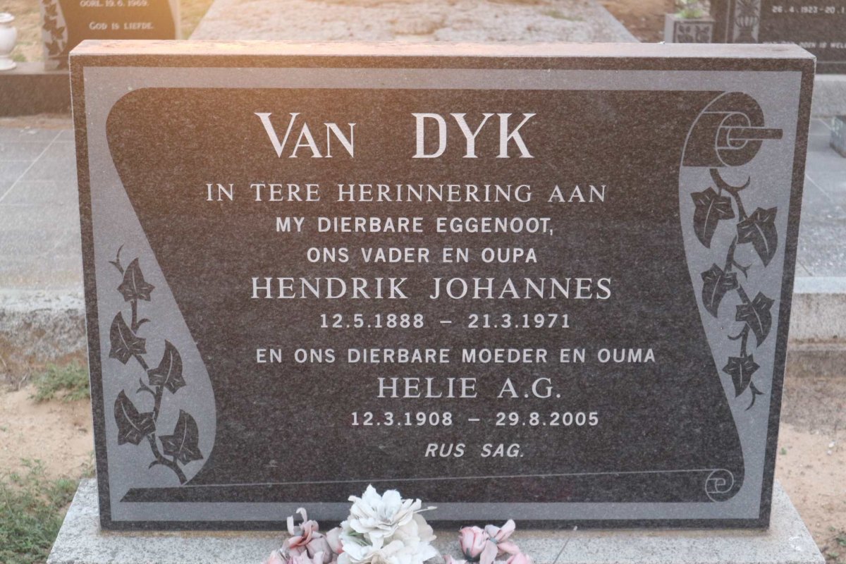 DYK Hendrik Johannes, van 1888-1971 &amp; Helie A.G. 1908-2005