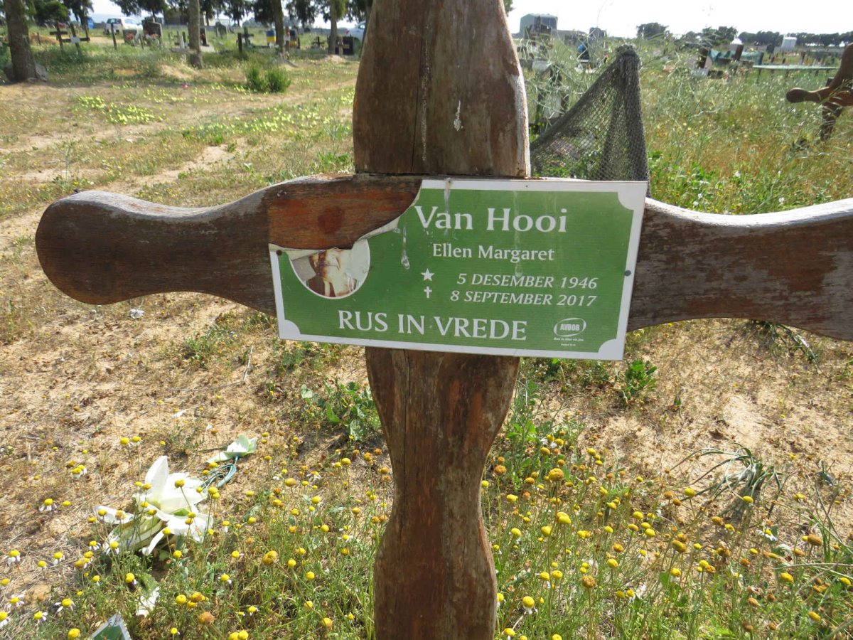 HOOI Ellen Margaret, van 1946-2017