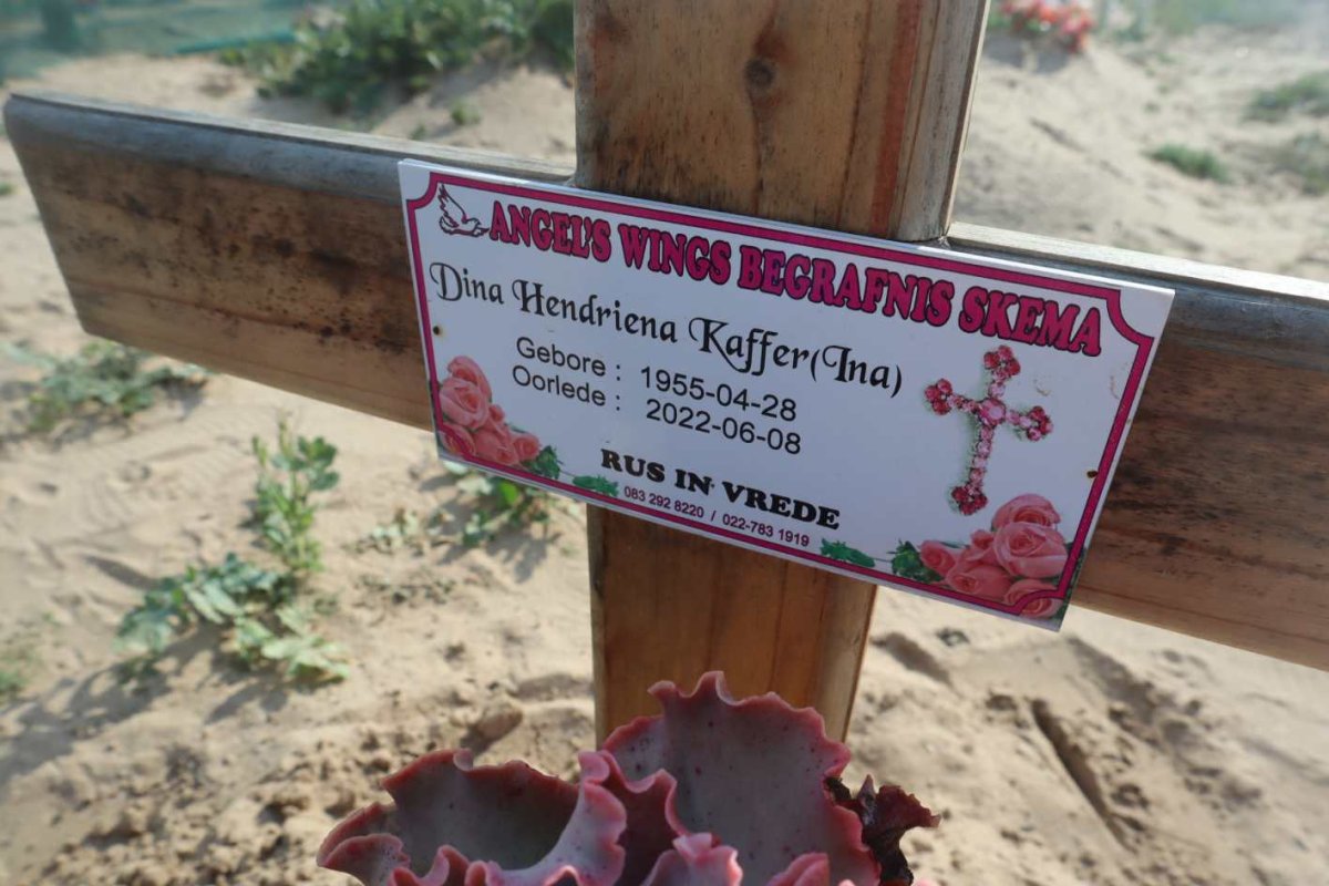 KAFFER Dina Hendriena 1955-2022