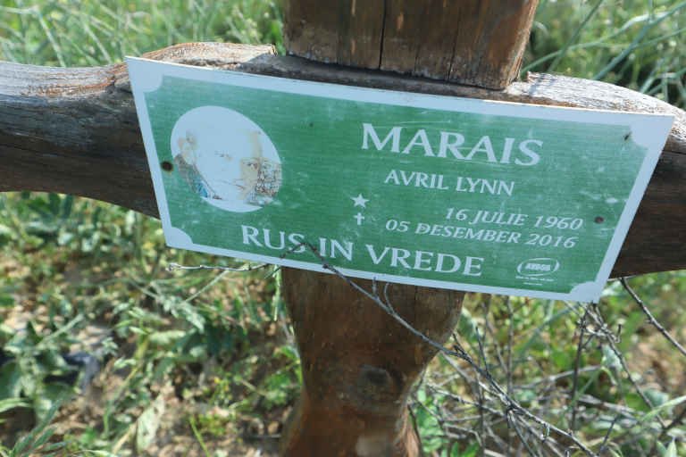 MARAIS Avril  Lynn 1960-2016