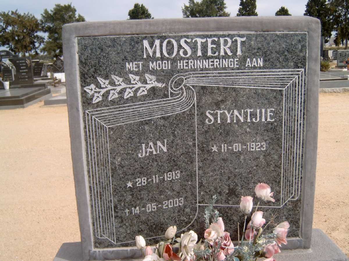 MOSTERT Jan 1913-2003 &amp; Styntjie 1923-
