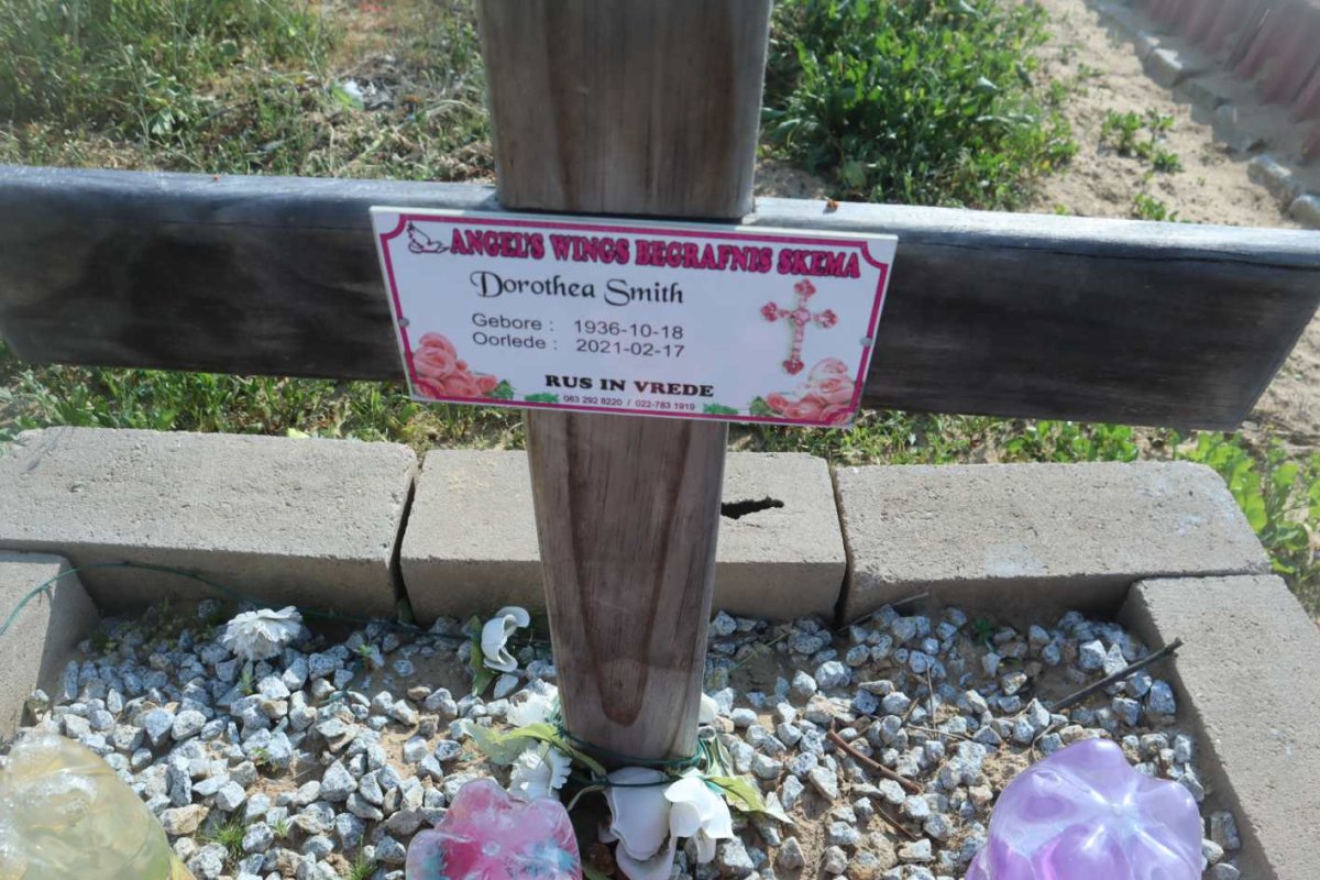SMITH Dorothea 1936-2021