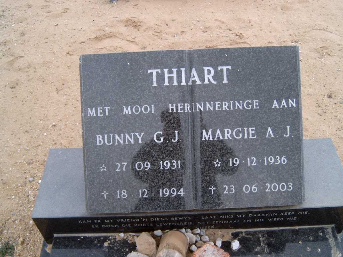 THIART G.J. 1931-1994 &amp; A.J. 1936-2003